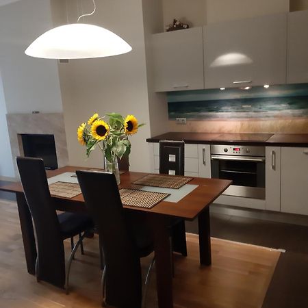 Kungu 25 Oldtown & Free Parking Apartment Riga Ngoại thất bức ảnh