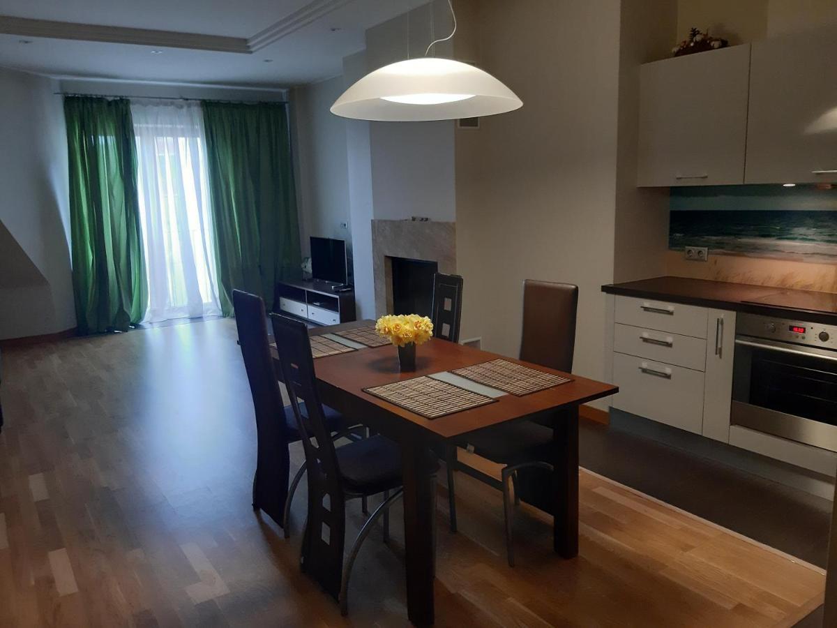 Kungu 25 Oldtown & Free Parking Apartment Riga Ngoại thất bức ảnh
